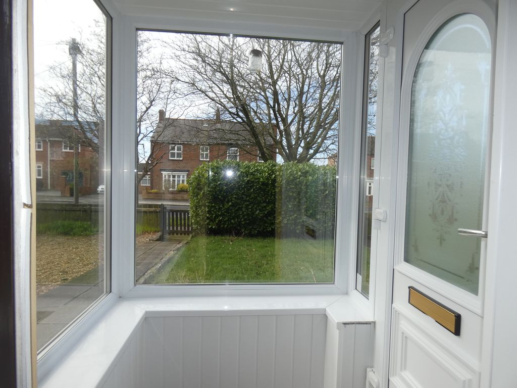 Entrance Porch- click for photo gallery
